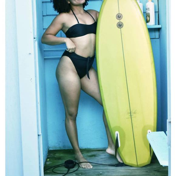 NEW OLIVE SURF the mel bikini bottoms in noir - Picture 3 of 3